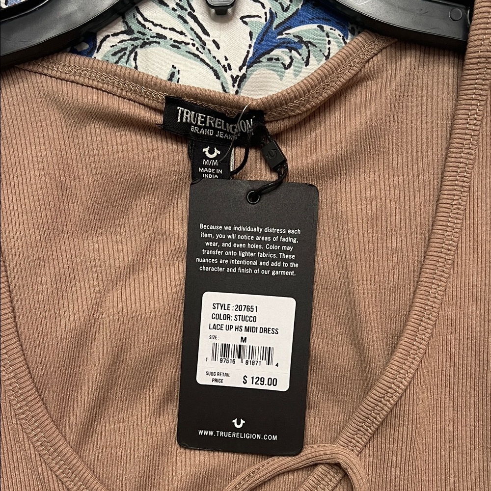 NWT. True Religion body-con. - Picture 5 of 6